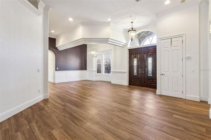 Image No.8-4 Bed House for sale