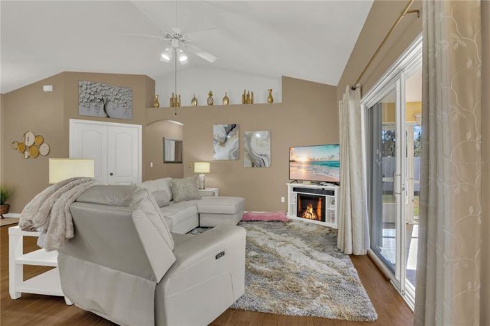 Image No.7-3 Bed House for sale