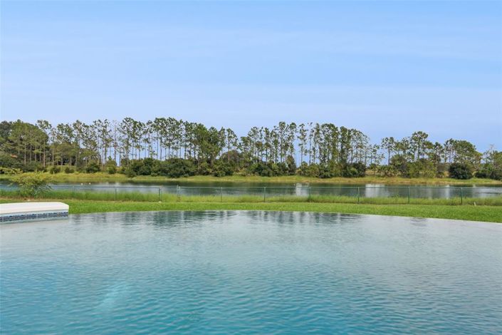 Image No.26-3 Bed House for sale