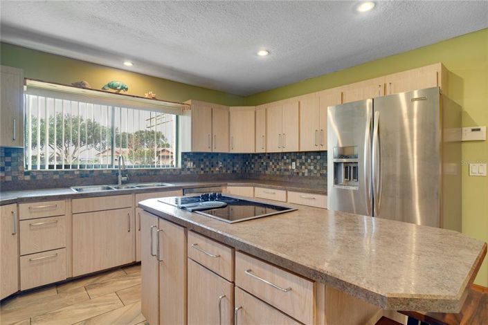 Image No.10-4 Bed House for sale