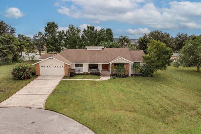 Image No.2-4 Bed House for sale