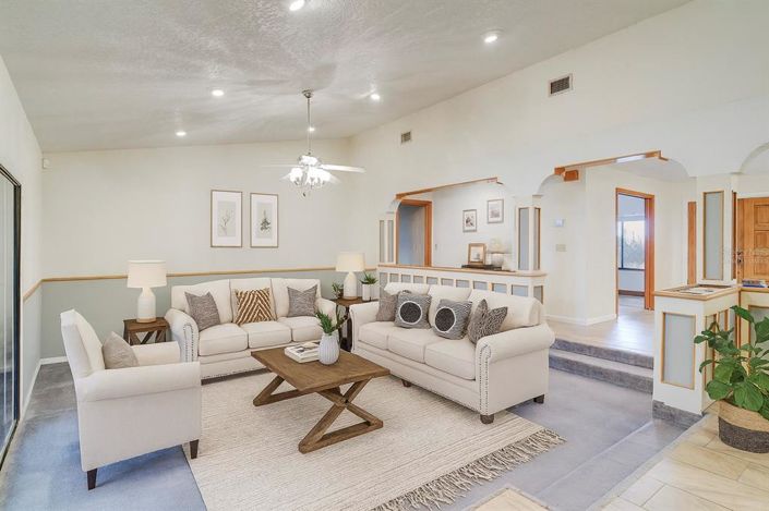 Image No.6-4 Bed House for sale