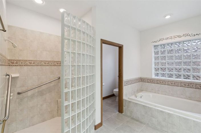 Image No.19-3 Bed House for sale