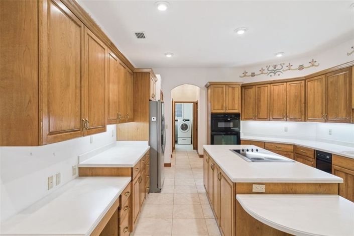 Image No.8-3 Bed House for sale