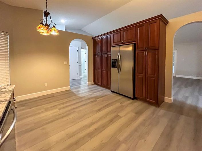 Image No.15-3 Bed House for sale