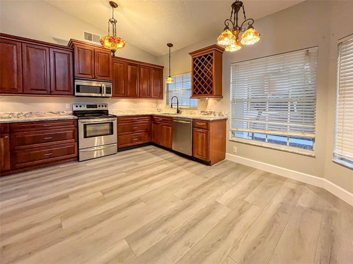 Image No.16-3 Bed House for sale