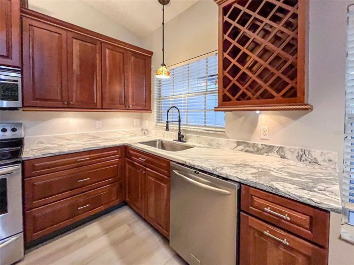 Image No.17-3 Bed House for sale