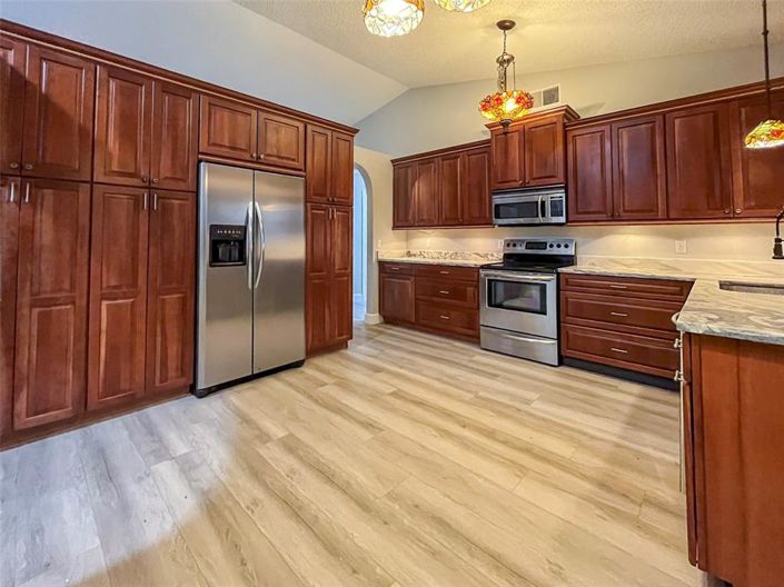 Image No.3-3 Bed House for sale