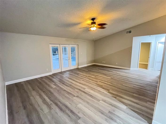 Image No.4-3 Bed House for sale