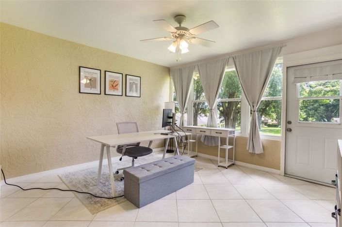 Image No.12-2 Bed Townhouse for sale