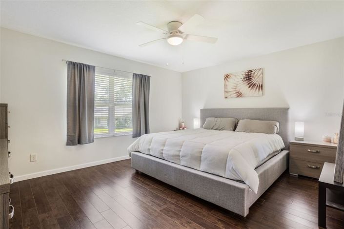 Image No.13-2 Bed Townhouse for sale