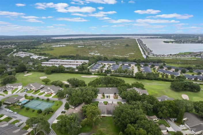 Image No.19-2 Bed Townhouse for sale