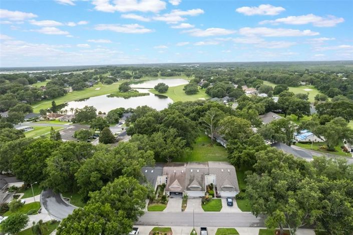 Image No.23-2 Bed Townhouse for sale