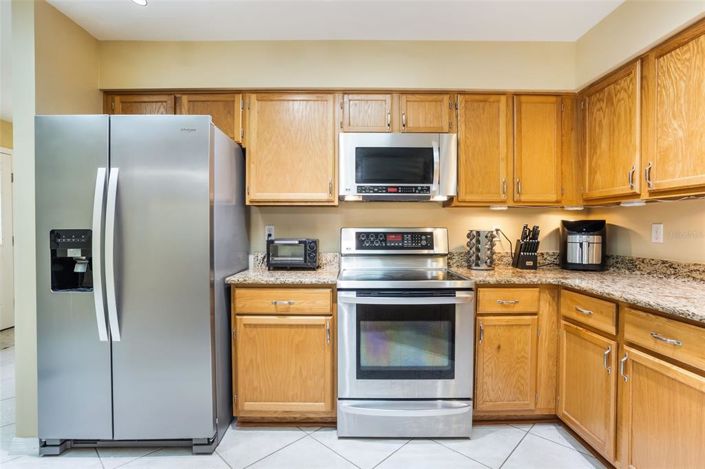 Image No.8-2 Bed Townhouse for sale