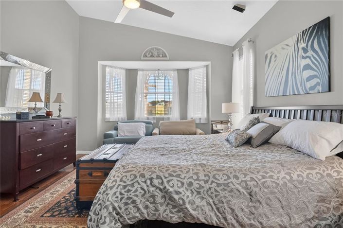 Image No.19-2 Bed House for sale