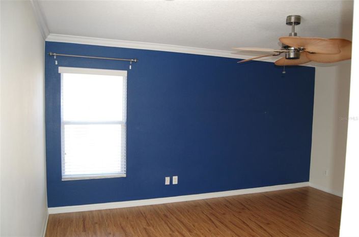 Image No.11-3 Bed House for sale