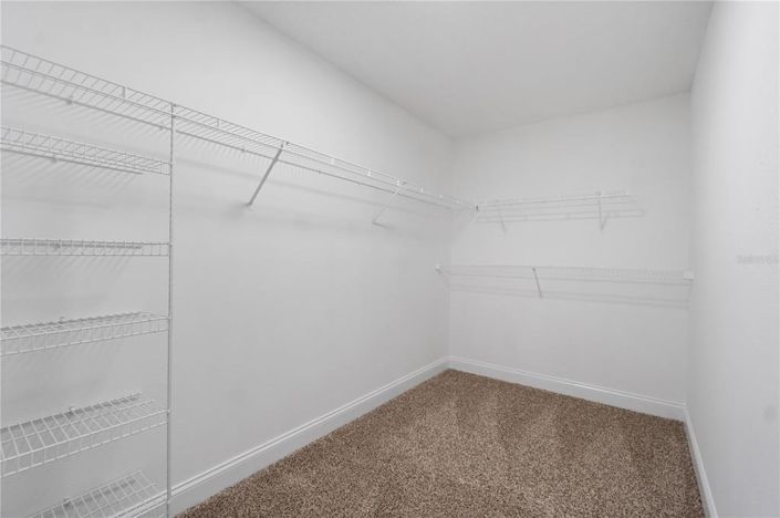 Image No.22-5 Bed House for sale