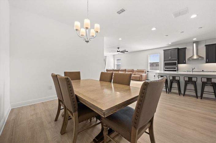 Image No.11-5 Bed House for sale