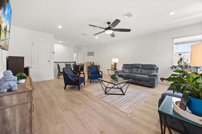 Image No.21-5 Bed House for sale