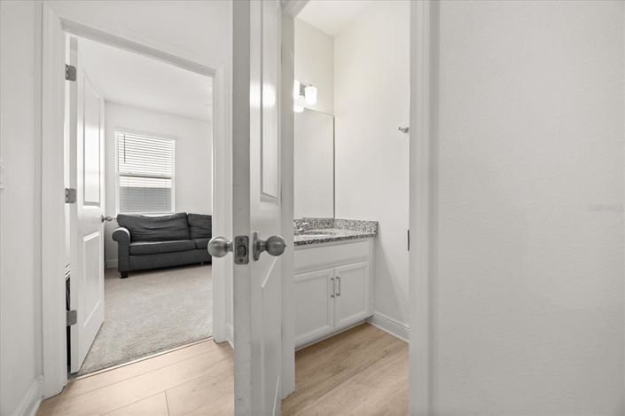 Image No.28-5 Bed House for sale