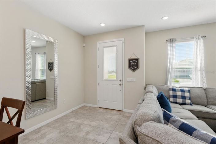 Image No.11-3 Bed Townhouse for sale