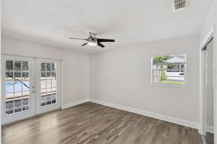 Image No.18-3 Bed House for sale