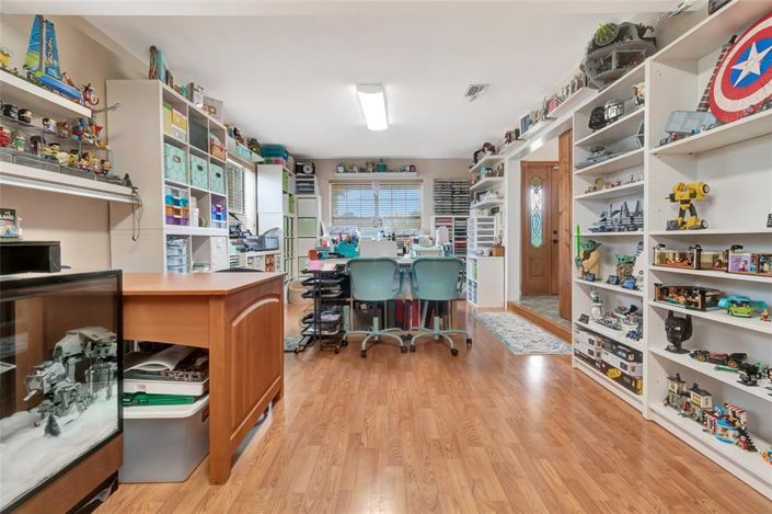 Image No.13-4 Bed House for sale