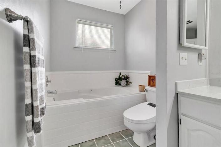 Image No.20-4 Bed House for sale