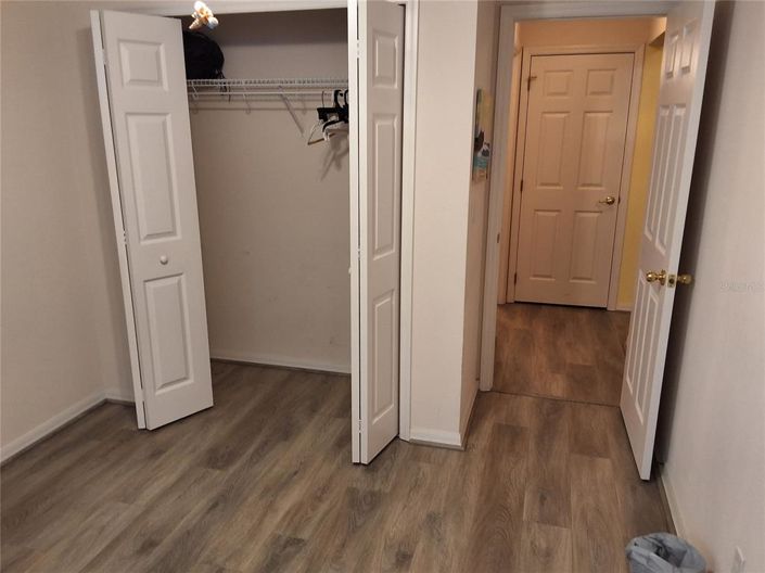 Image No.4-2 Bed House for sale