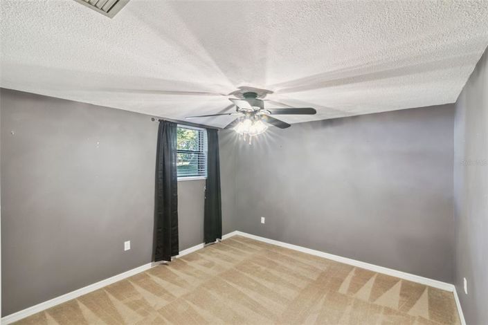 Image No.27-3 Bed House for sale