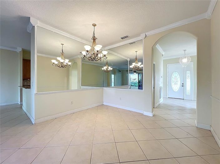 Image No.9-3 Bed House for sale