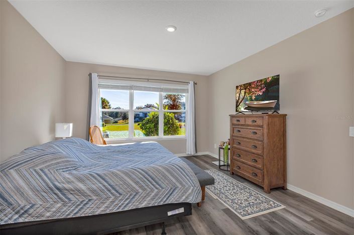 Image No.15-4 Bed House for sale