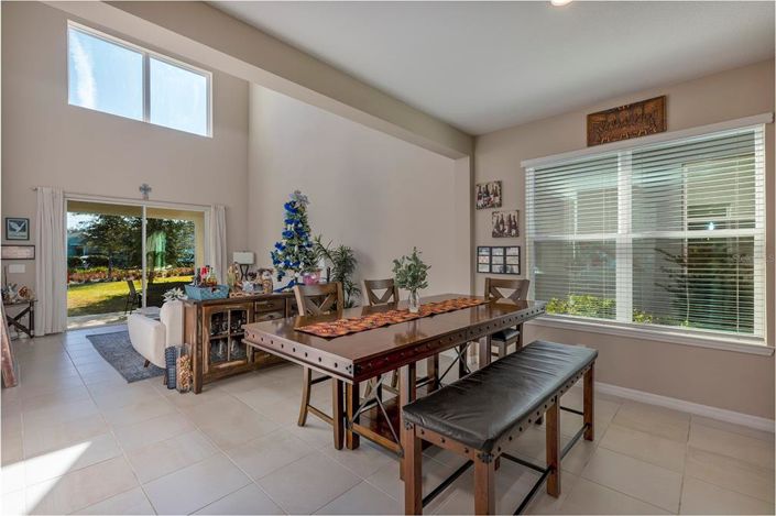 Image No.8-4 Bed House for sale