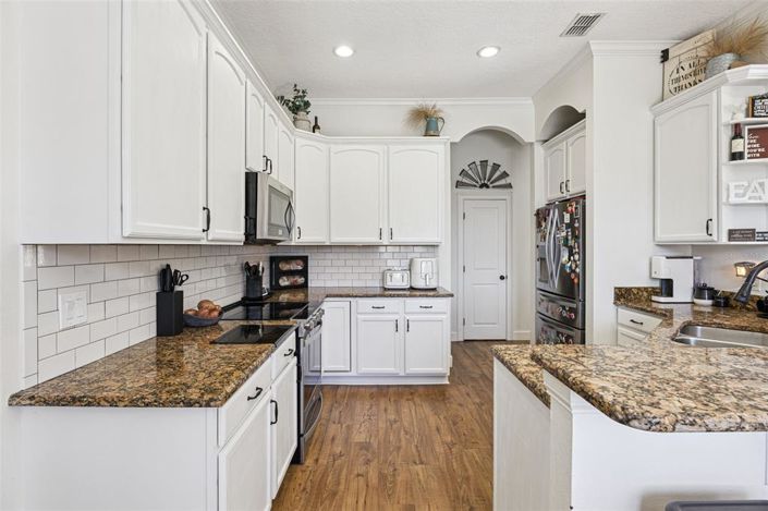 Image No.13-4 Bed House for sale