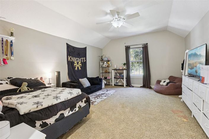 Image No.19-4 Bed House for sale