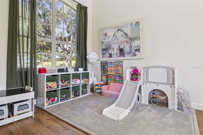 Image No.23-4 Bed House for sale