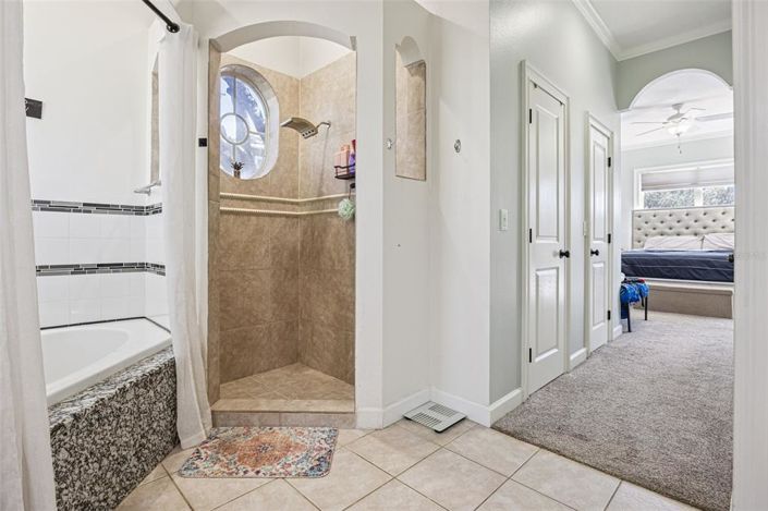 Image No.24-4 Bed House for sale