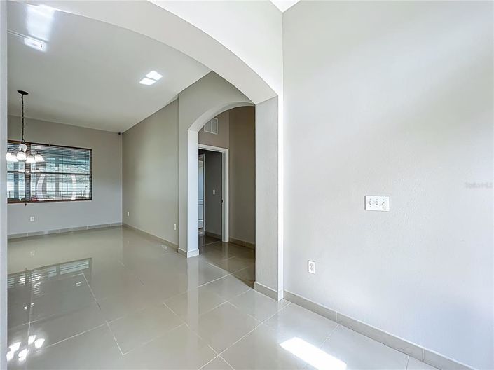 Image No.5-Maison de 4 chambres à vendre à Saint John