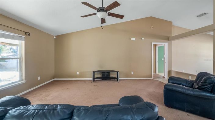 Image No.18-4 Bed House for sale