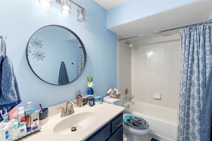 Image No.20-2 Bed Apartment for sale