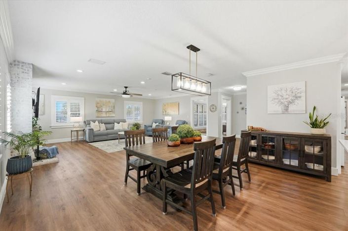 Image No.23-5 Bed House for sale