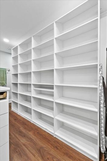 Image No.45-5 Bed House for sale