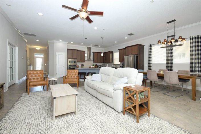 Image No.10-3 Bed House for sale