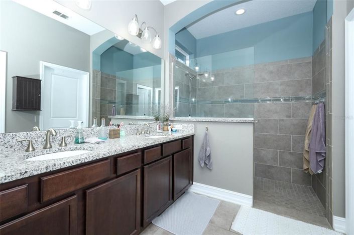 Image No.22-3 Bed House for sale