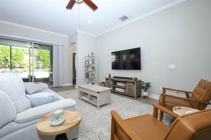 Image No.8-3 Bed House for sale