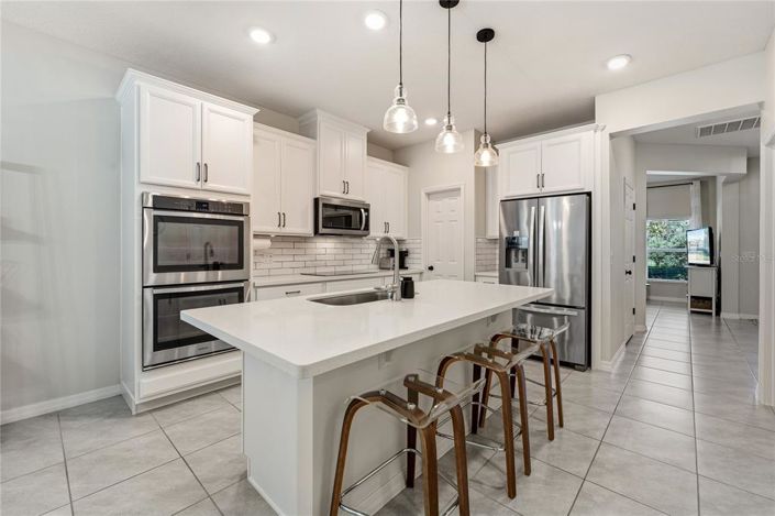 Image No.8-4 Bed House for sale