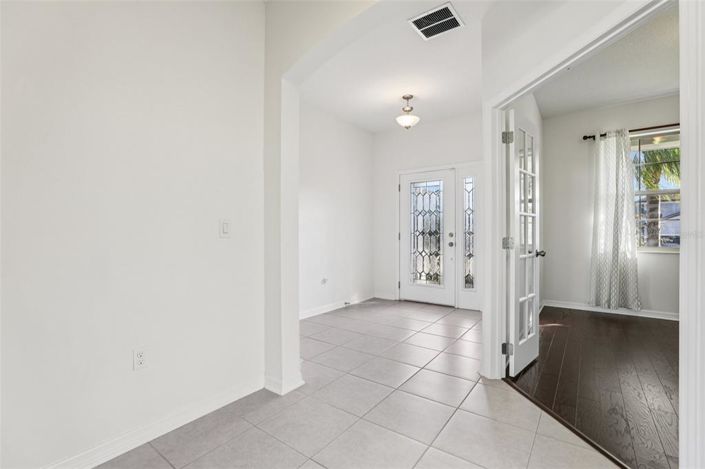 Image No.2-Maison de 4 chambres à vendre à Saint John