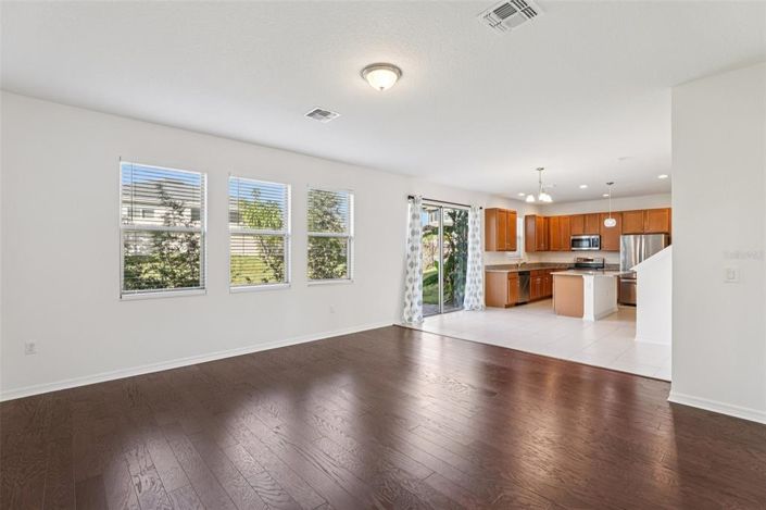 Image No.6-Maison de 4 chambres à vendre à Saint John