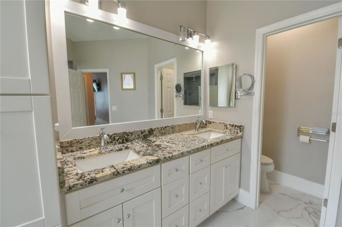 Image No.13-3 Bed House for sale