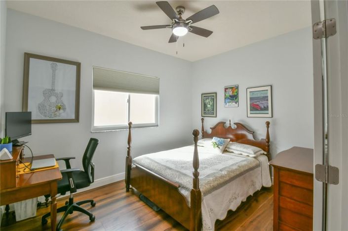 Image No.18-3 Bed House for sale